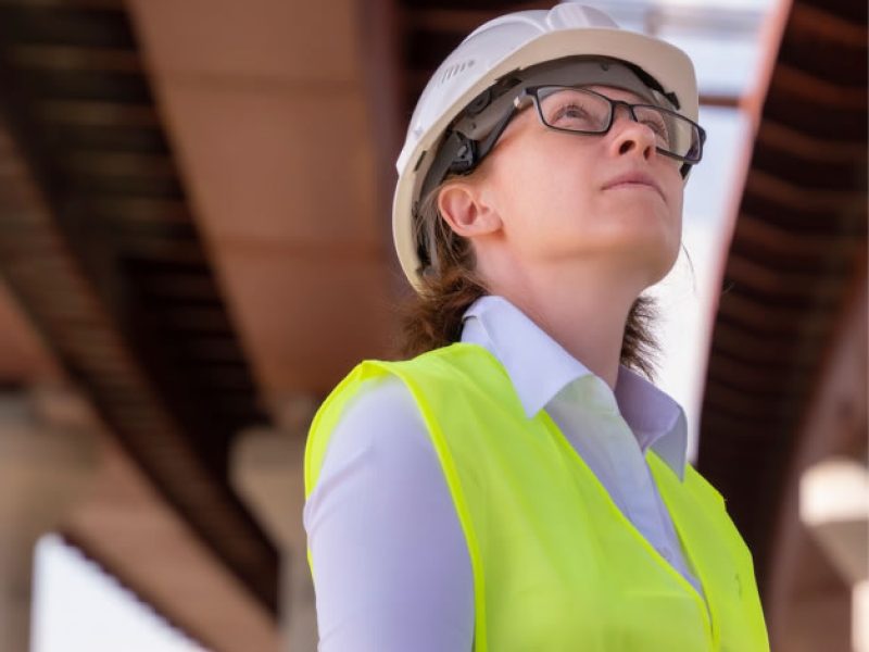Narrow Water Bridge Worker
